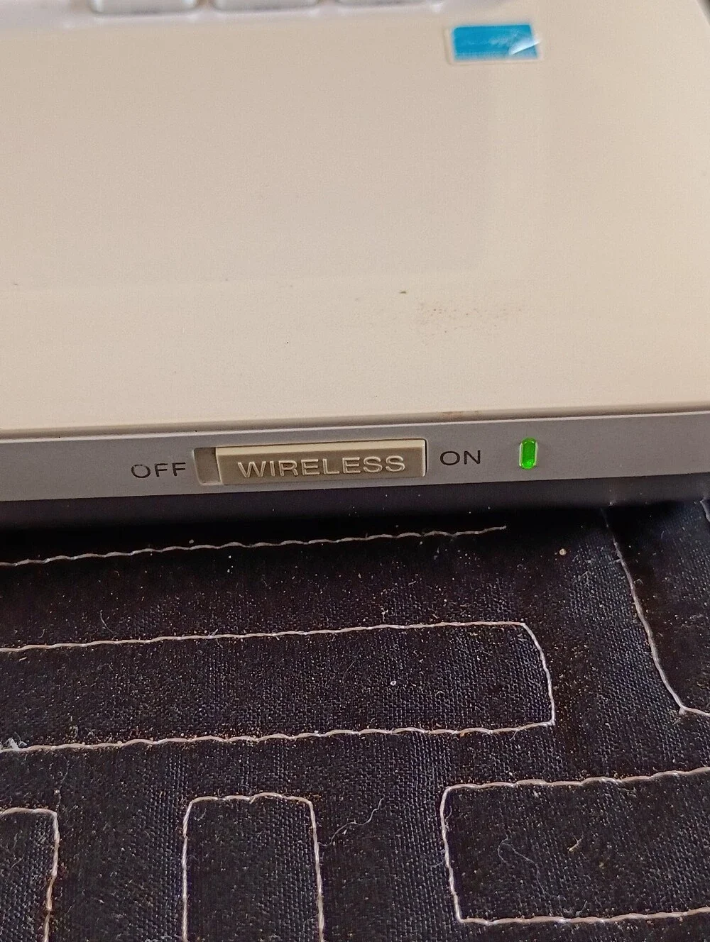 Sony VAIO PCG-3E2L Laptop with Charger Factory Reset Tested